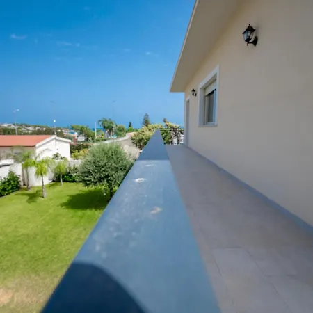 Holiday home Nisa Sea View Fontane Bianche